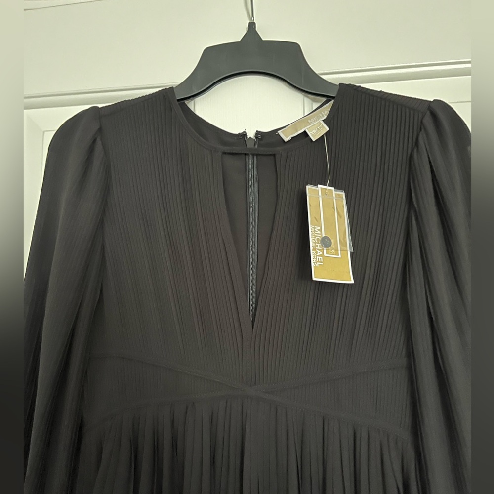 NWT Michael Kors pleated black midi dress - Picture 4 of 6